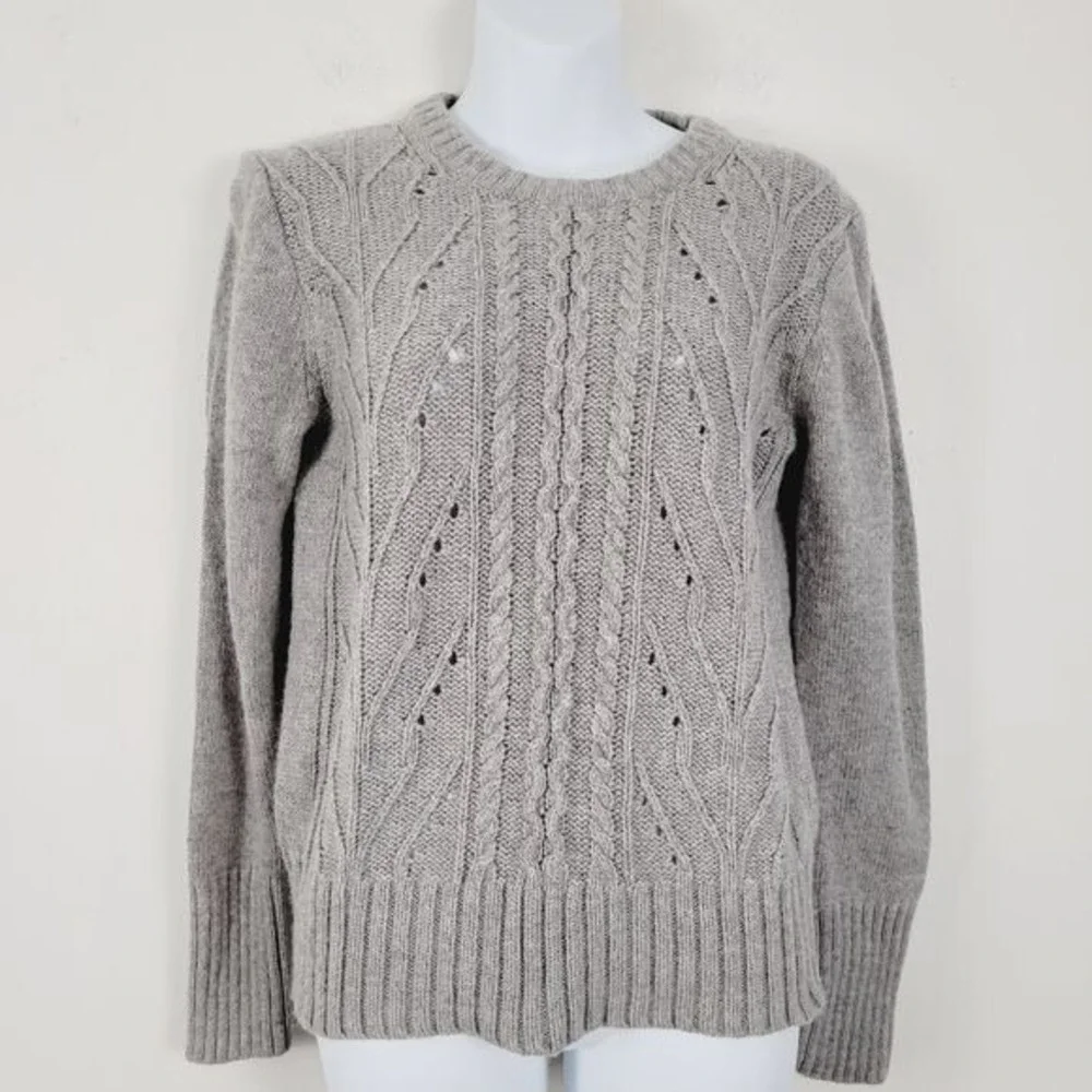 J. Crew  Cable‎ Knit Lambswool blend  Crew Neck Sweater  Women's Size S